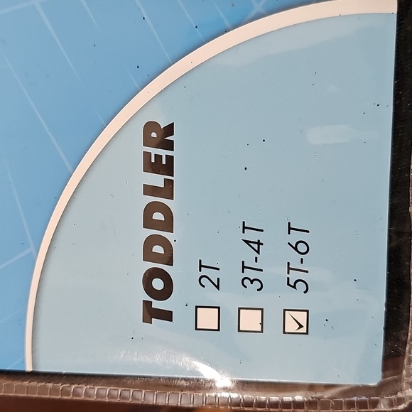 Spirit Halloween Dark Beauty Toddler Costume - Picture 3 of 6